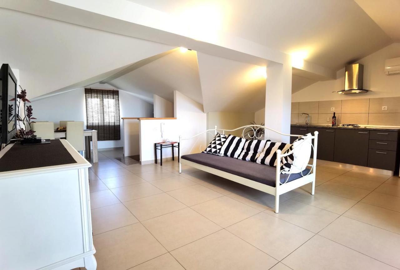 Apartments Ella Šibenik Dış mekan fotoğraf