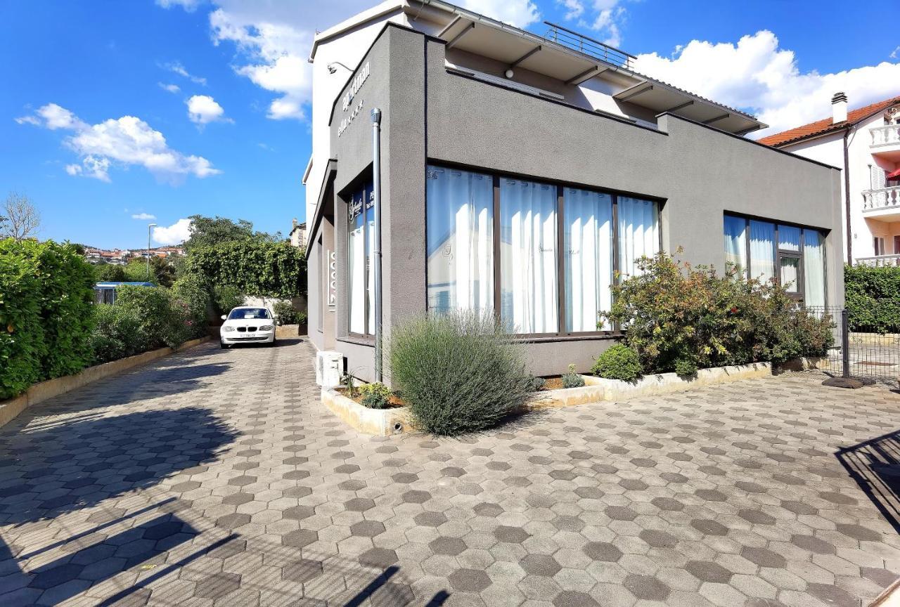Apartments Ella Šibenik Dış mekan fotoğraf