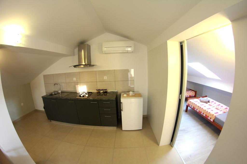 Apartments Ella Šibenik Oda fotoğraf