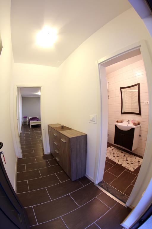 Apartments Ella Šibenik Oda fotoğraf